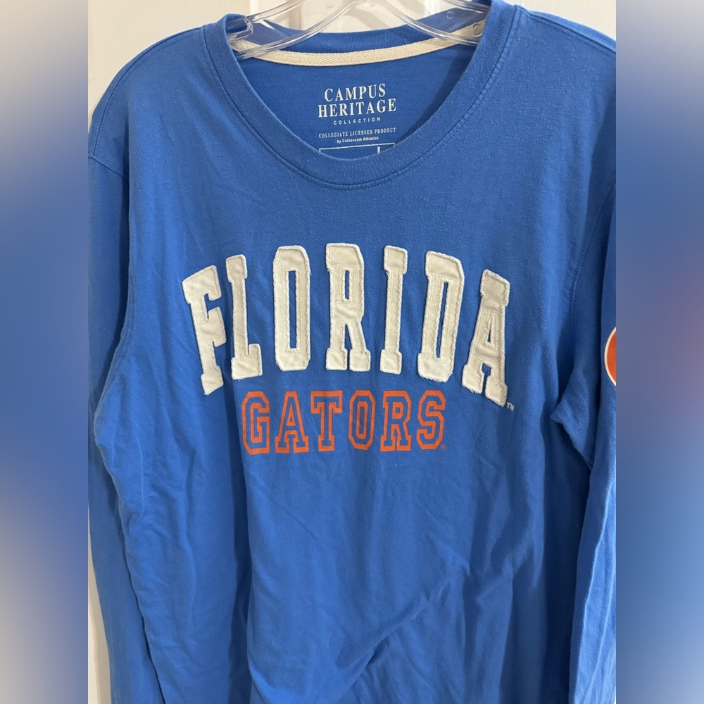 Women’s campus heritage size large long sleeve shirt. University of Florida